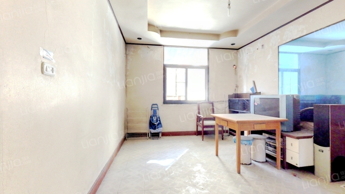 卓刀泉六合村二手房实景图