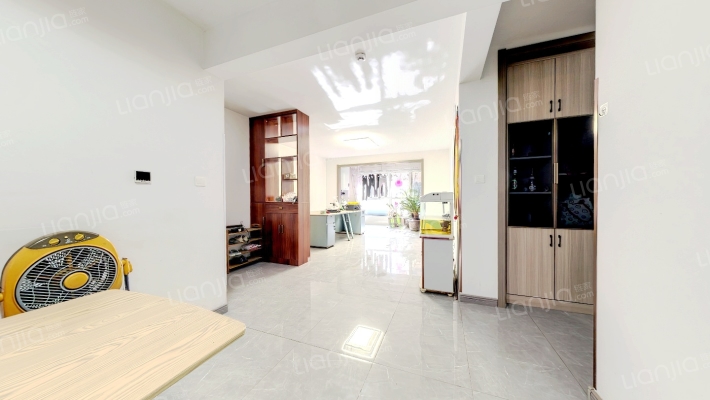 中建长清湖乐园二手房实景图