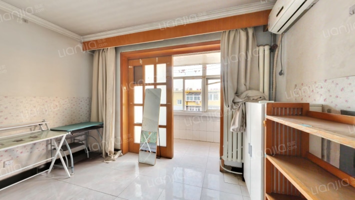 梅园二手房实景图