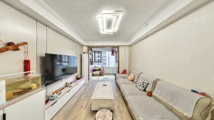 万科北宸之光A1曦园二手房实景图