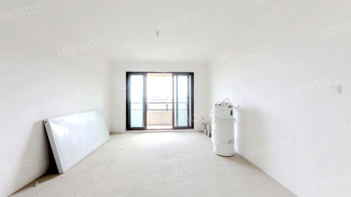 富力山二手房实景图