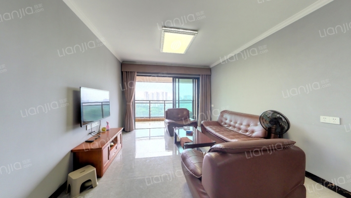 海伦湾二手房实景图