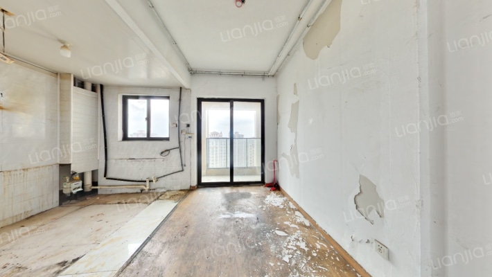 尹山湖景花园四期二手房实景图