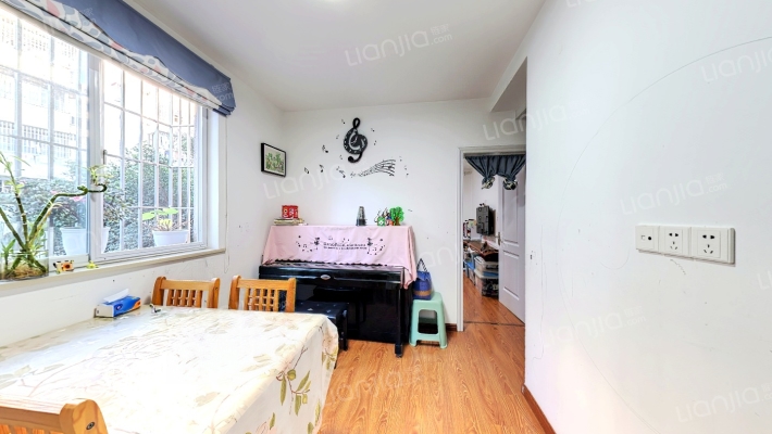 福飞路省经贸委宿舍二手房实景图