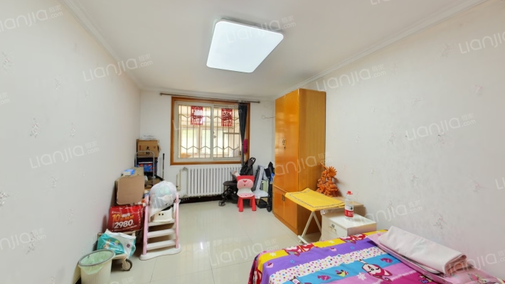 瑞丽园二手房实景图