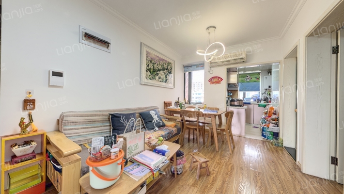 三里亭苑二区二手房实景图