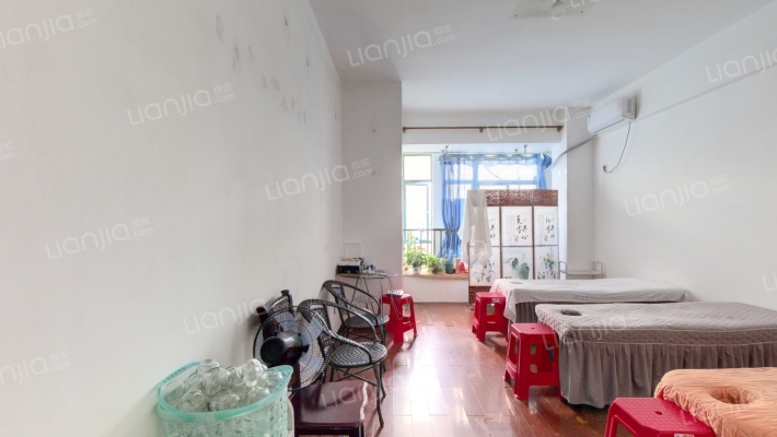 京和大厦二手房实景图