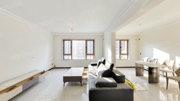 中铁逸都B区二手房实景图