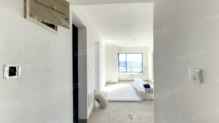 融创·奥城二手房实景图