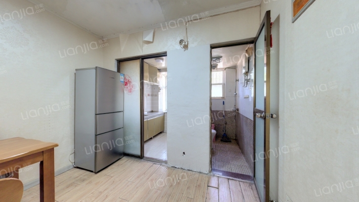 港南小区二手房实景图