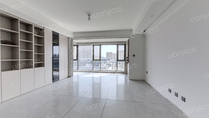 鲁清嘉苑二手房实景图