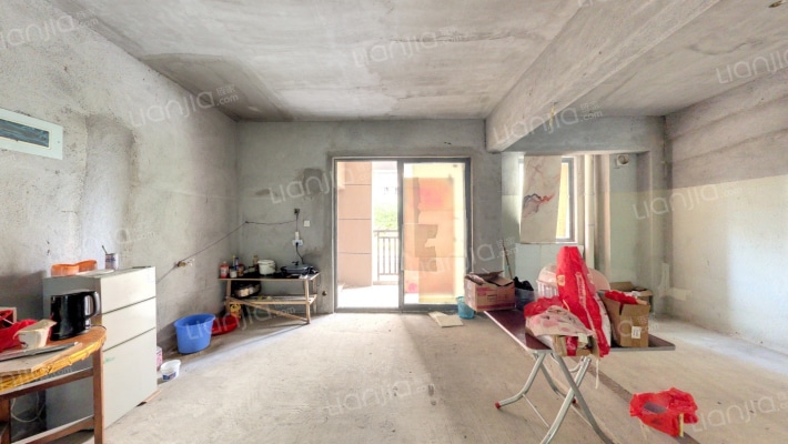 东郡华府二手房实景图