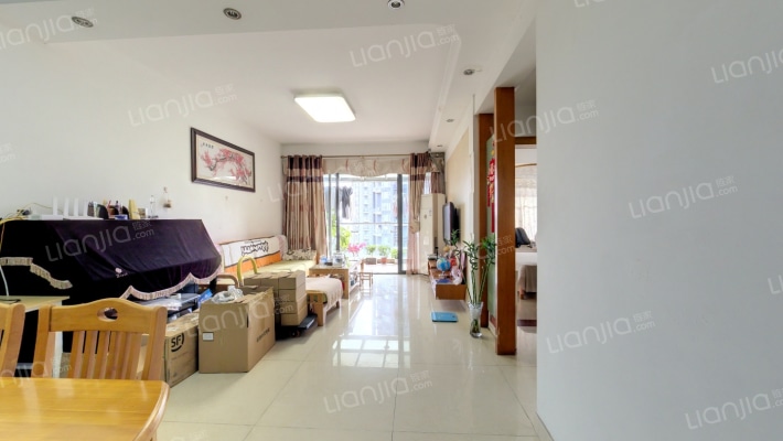 中信湾上六座二手房实景图