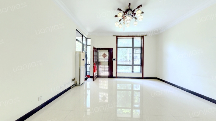 时代糖果别墅区二手房实景图