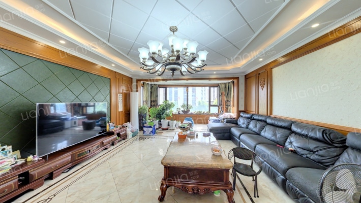 半岛公馆二手房实景图