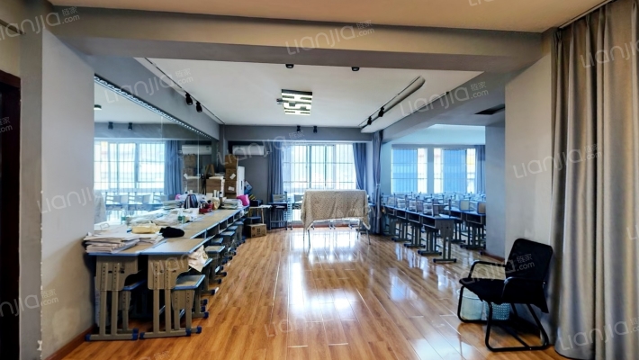 东方新天地二手房实景图