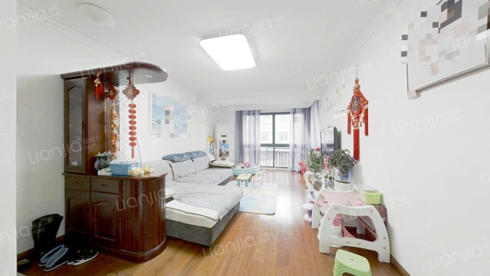 西城春天二手房实景图