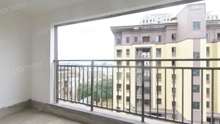 建业平西尊府二手房实景图