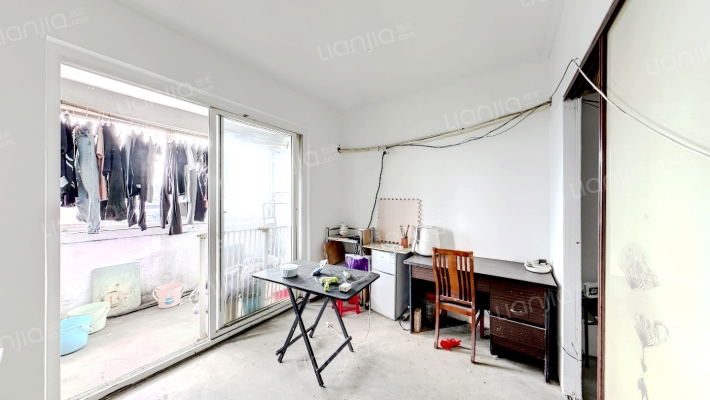 福湾新城秋月苑二手房实景图