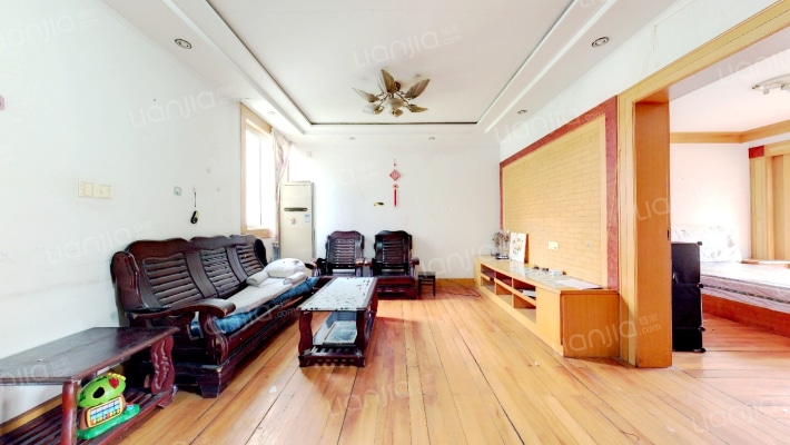 闻钟苑一区二手房实景图