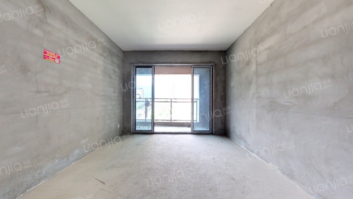 绿地公园里A组团二手房实景图