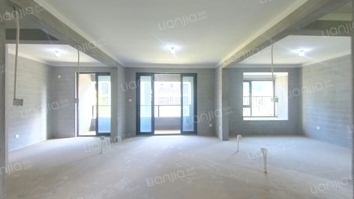 铭扬华府二手房实景图