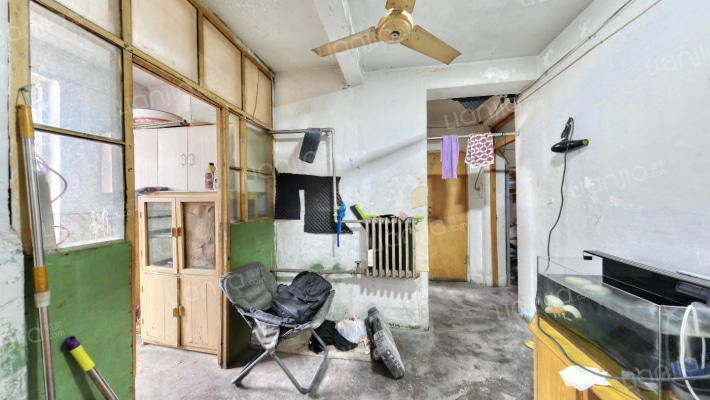 西安西北有色金属测绘院有限公司家属院二手房实景图