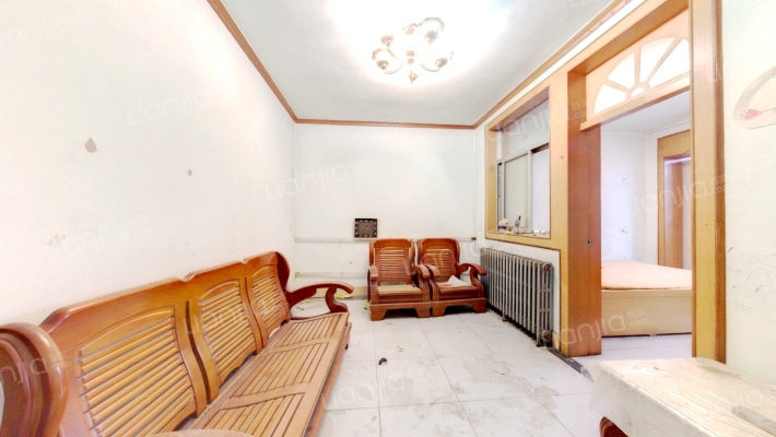 铁英街18号二手房实景图