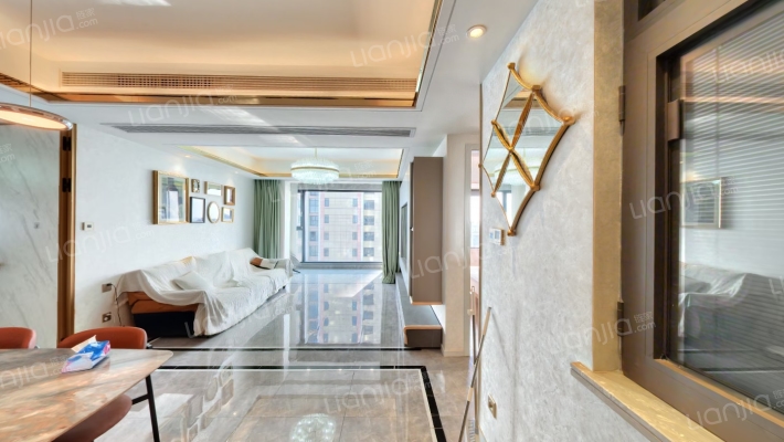 绿地天空树南区二手房实景图