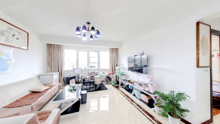 东和锦苑二手房实景图