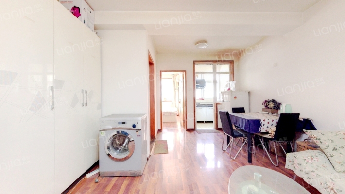 青年居易小区二手房实景图