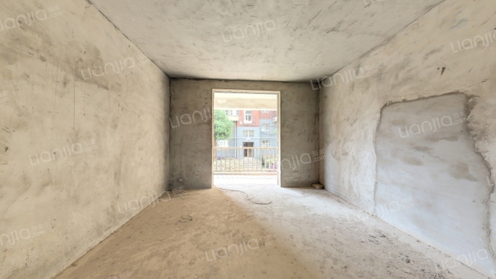 武汉半山逸品二手房实景图