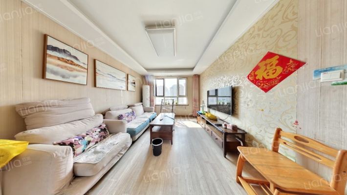 天泰城迦南美地二手房实景图