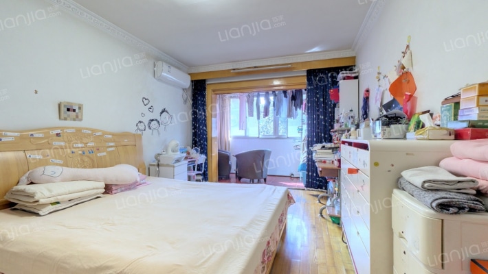 莲花公寓(普陀)二手房实景图