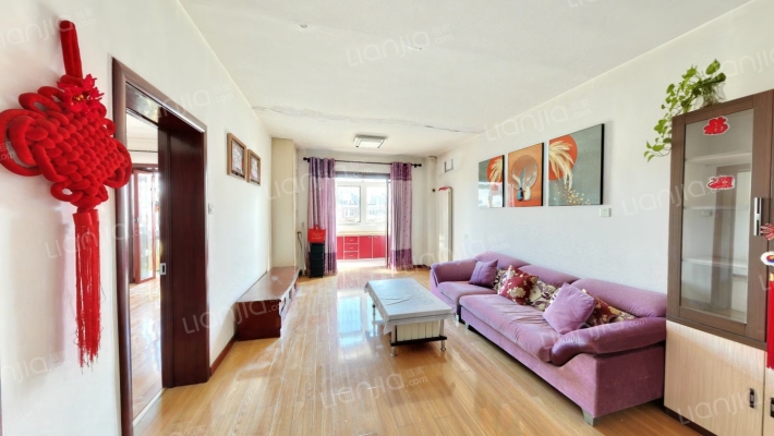 靖泰里二手房实景图