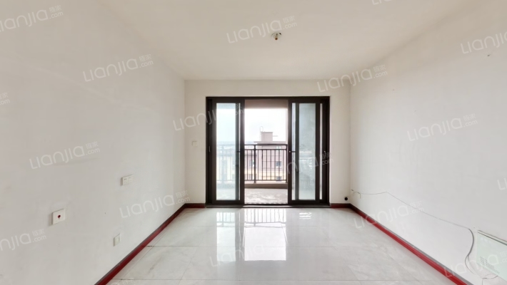 美的中骏雍景湾二手房实景图