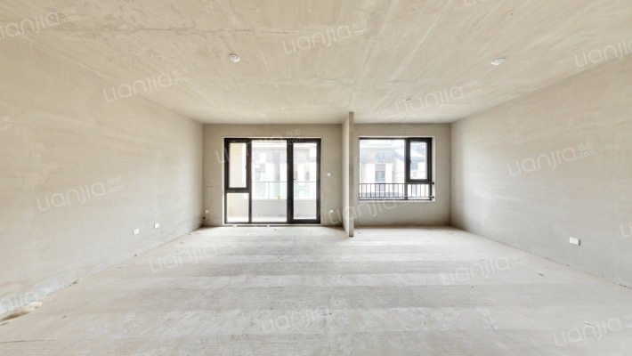 牛驼温泉孔雀城珑泉苑二手房实景图