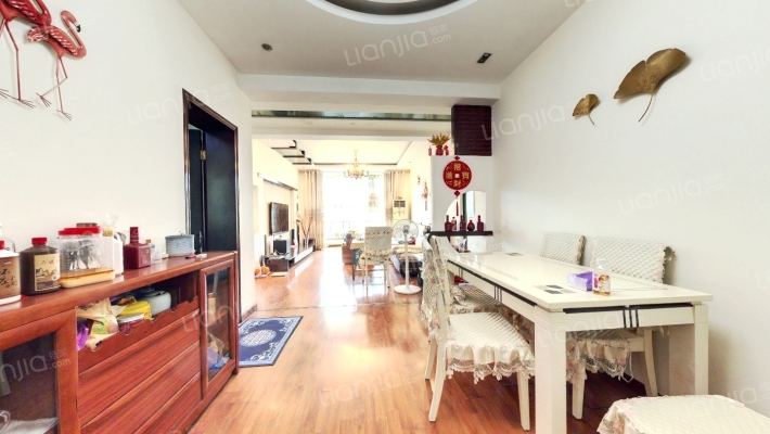 蒙莎苑二手房实景图