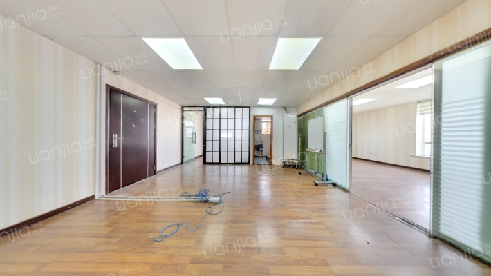 富达大厦二手房实景图