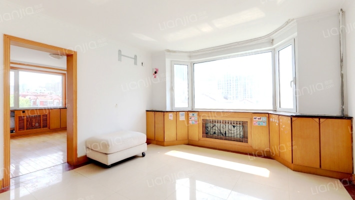 东方花园新村二手房实景图