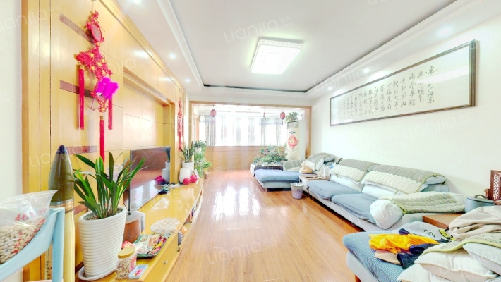 虹泰公寓东区二手房实景图