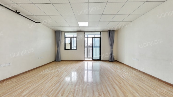 星海虹城三期鸿玺公馆二手房实景图