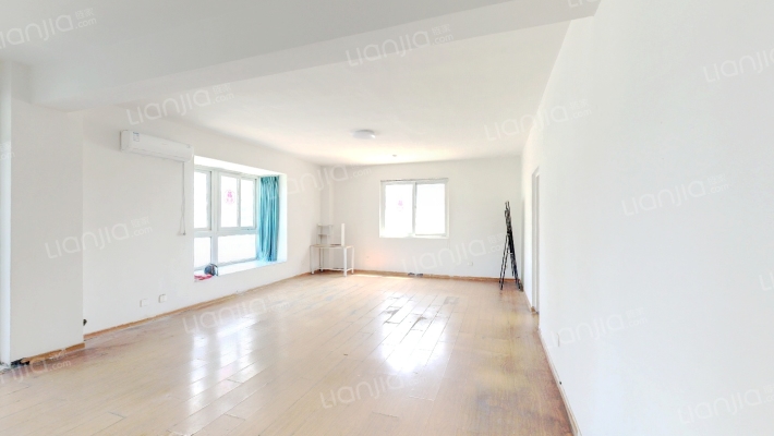 中强锦园东区二手房实景图