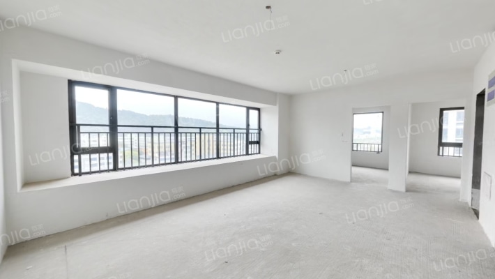 荣宁嘉园二组团二手房实景图