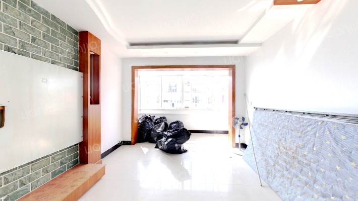 玉盘家园三区二手房实景图