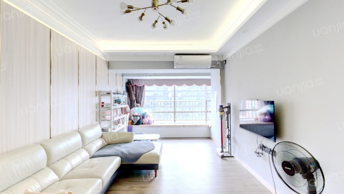 世博领寓二手房实景图