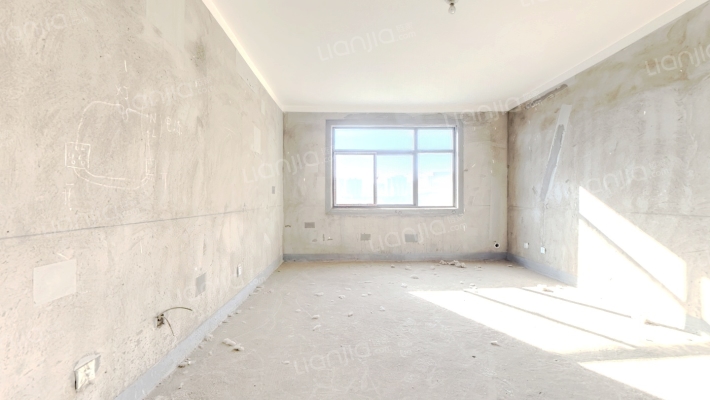 维也纳湖畔二手房实景图