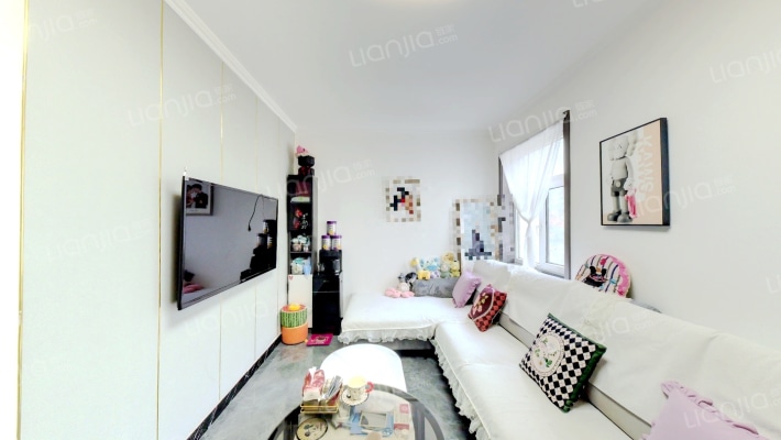 红山绿茵小区二手房实景图