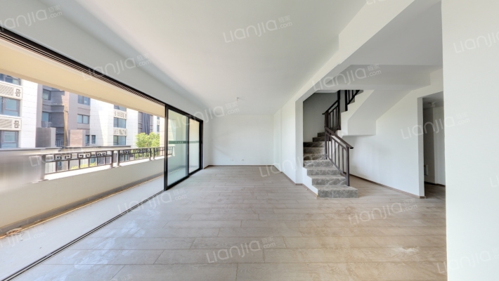 建发天镜湾二手房实景图