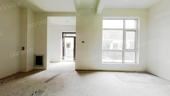 天一镜台山一期香颂二手房实景图